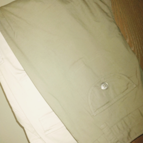 Capris - Picture 2 of 3